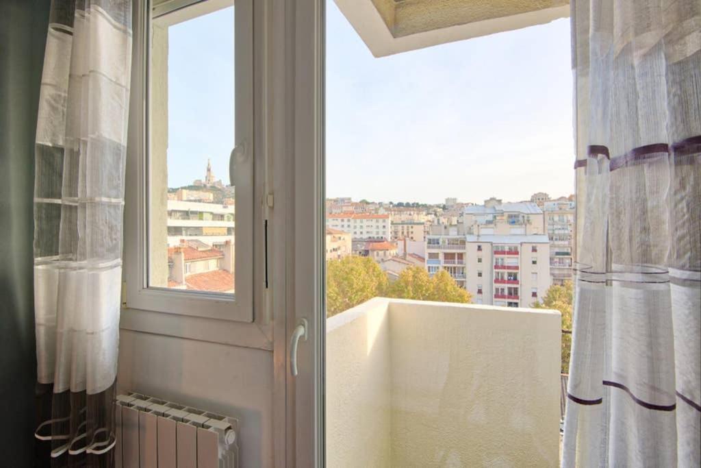 Le Bonheur Des Catalans Lägenhet Marseille Exteriör bild